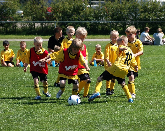 2006-06-10 (83).JPG - Pojkar-99 Arboga Södra IF Internmatch